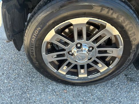 Used 2014 Toyota Tundra SR5 image 2