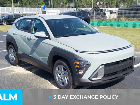 Used 2026 Hyundai Kona SE image 4