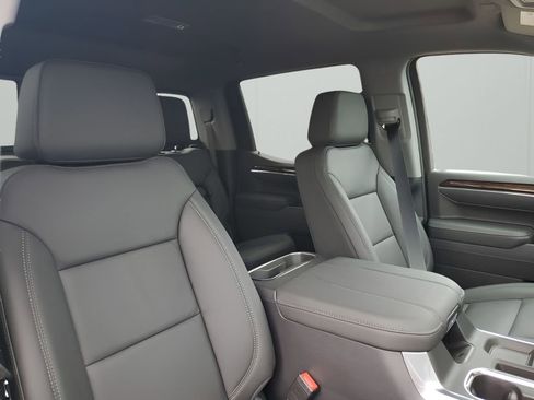 New 2026 GMC Sierra 1500 Elevation image 15