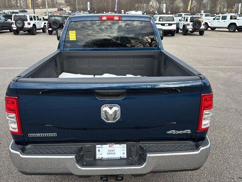 Used 2024 RAM 2500 Big Horn w/ Bed Utility Group image 5