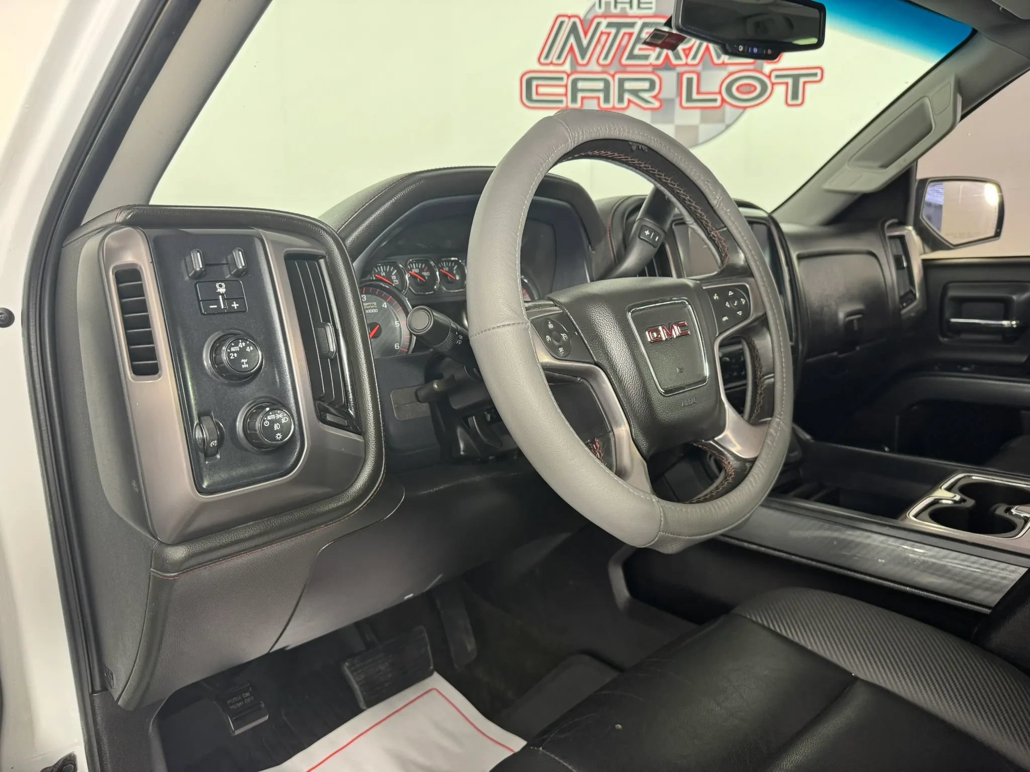 Used 2016 GMC Sierra 1500 SLT w/ All-Terrain Package AWD/4WD image 7