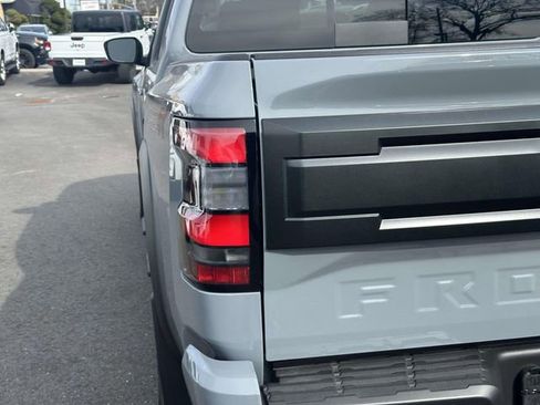 Used 2025 Nissan Frontier PRO-4X w/ Tow Package image 12