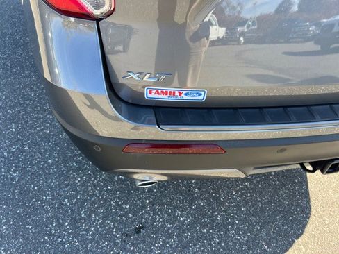 Certified 2022 Ford Explorer XLT w/ Equipment Group 202A image 21