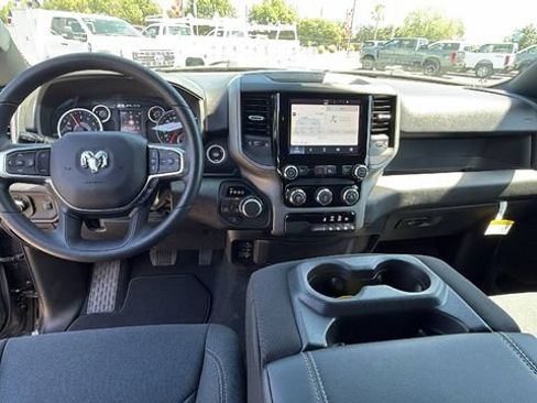 New 2026 RAM 1500 Express AWD/4WD image 18