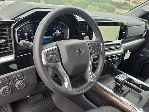 New 2026 Chevrolet Silverado 1500 LT Trail Boss w/ Convenience Package II AWD/4WD image 11