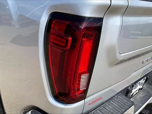 Used 2022 GMC Sierra 3500 Denali w/ Denali Ultimate Package AWD/4WD image 26