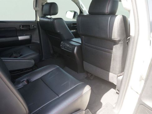 Used 2020 Toyota Sequoia TRD Pro AWD/4WD image 17