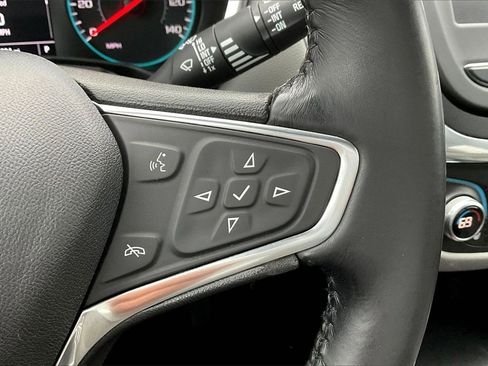 Used 2018 Chevrolet Equinox LT image 15