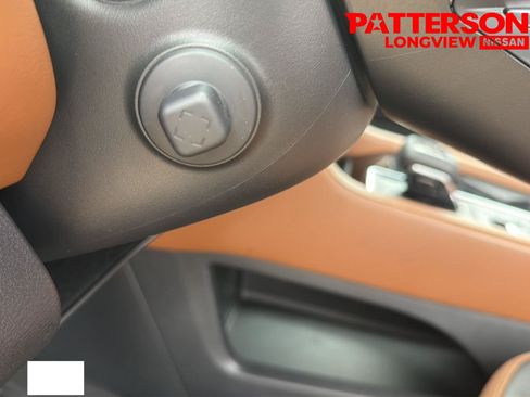 Used 2024 Nissan Pathfinder Platinum w/ Black Appearance Package FWD image 16