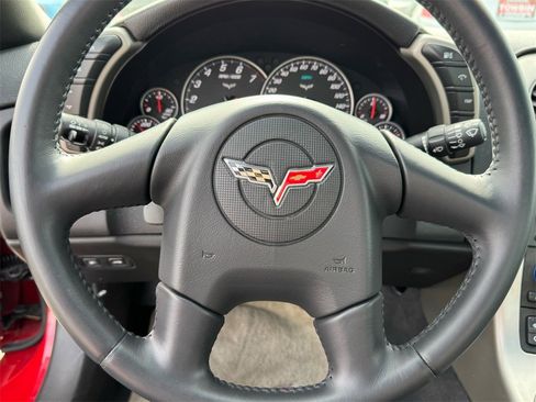 Used 2005 Chevrolet Corvette Coupe w/ Preferred Equipment Group image 23