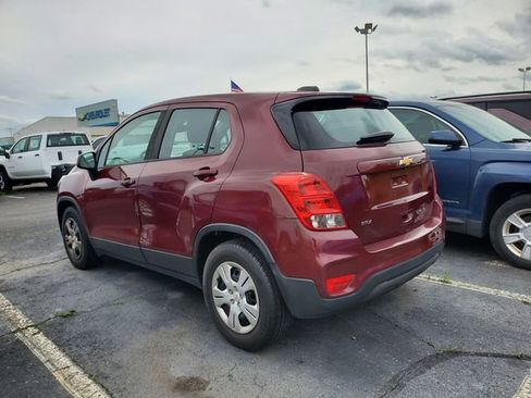 Used 2017 Chevrolet Trax LS FWD image 3