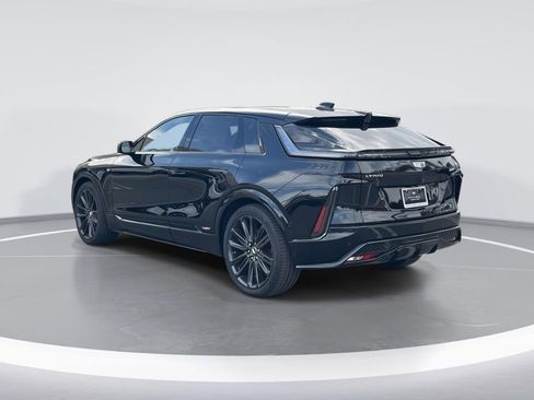 New 2026 Cadillac Lyriq V AWD/4WD image 6