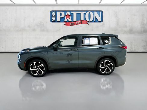Used 2024 Mitsubishi Outlander SE Black Edition AWD/4WD image 4