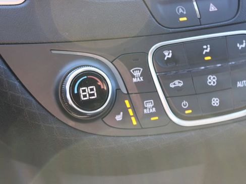 Used 2024 Chevrolet Malibu LT image 37