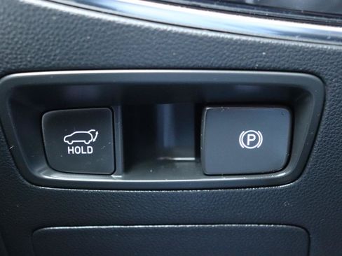 Used 2025 Genesis GV70 2.5T AWD/4WD image 46