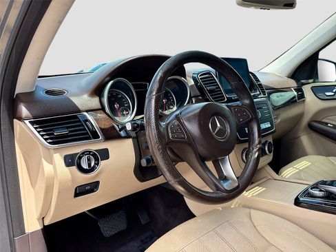 Used 2017 Mercedes-Benz GLE 350 w/ Premium 1 Package image 9