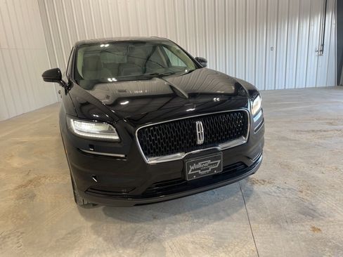 Used 2023 Lincoln Nautilus Reserve w/ Monochromatic Package image 12