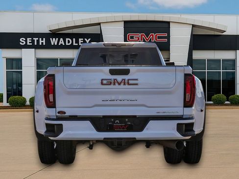 Used 2022 GMC Sierra 3500 Denali w/ Denali Ultimate Package image 6