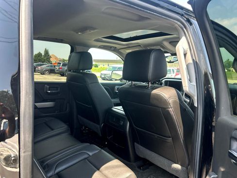 Used 2017 Chevrolet Silverado 1500 LTZ Z71 w/ LTZ Plus Package image 5