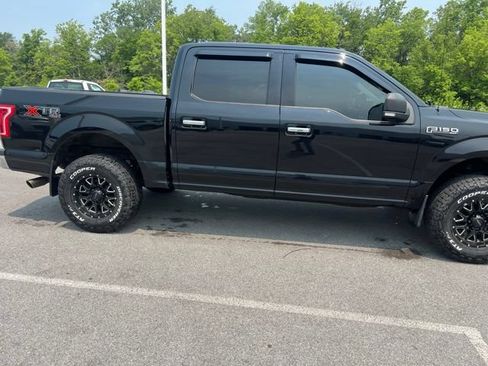 Used 2017 Ford F150 XLT w/ Equipment Group 302A Luxury AWD/4WD image 9