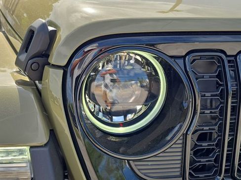 New 2026 Jeep Gladiator Sport AWD/4WD image 7