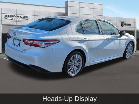 Used 2020 Toyota Camry XLE image 4