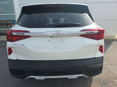 Used 2023 Kia Seltos LX image 4