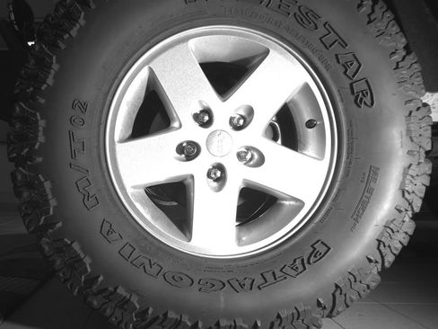 Used 2018 Jeep Wrangler Sport image 9