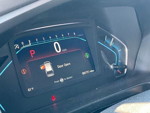 Used 2023 Honda Odyssey Touring image 5