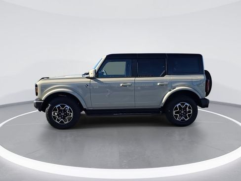 Used 2025 Ford Bronco Outer Banks AWD/4WD image 4