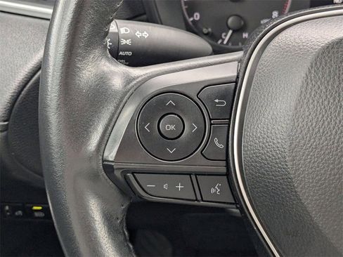 Used 2024 Toyota Corolla Cross LE image 21