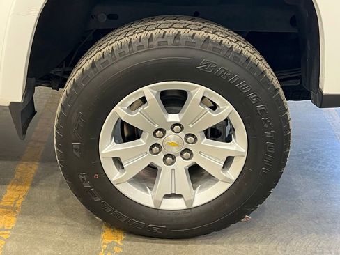 Used 2022 Chevrolet Colorado LT w/ Safety Package image 34