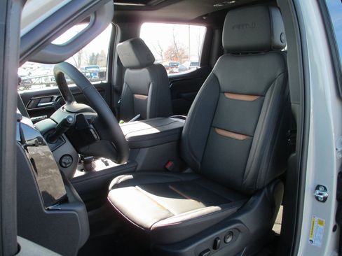 New 2026 GMC Sierra 1500 AT4 w/ AT4 Premium Package image 12