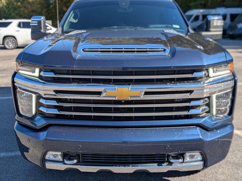 Used 2021 Chevrolet Silverado 2500 High Country w/ Z71 Off-Road Package image 12