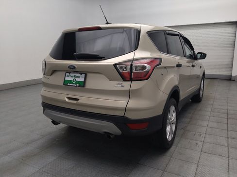 Used 2017 Ford Escape SE AWD/4WD image 9