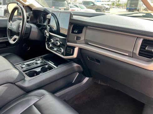 Used 2022 Ford Expedition Max XLT AWD/4WD image 25