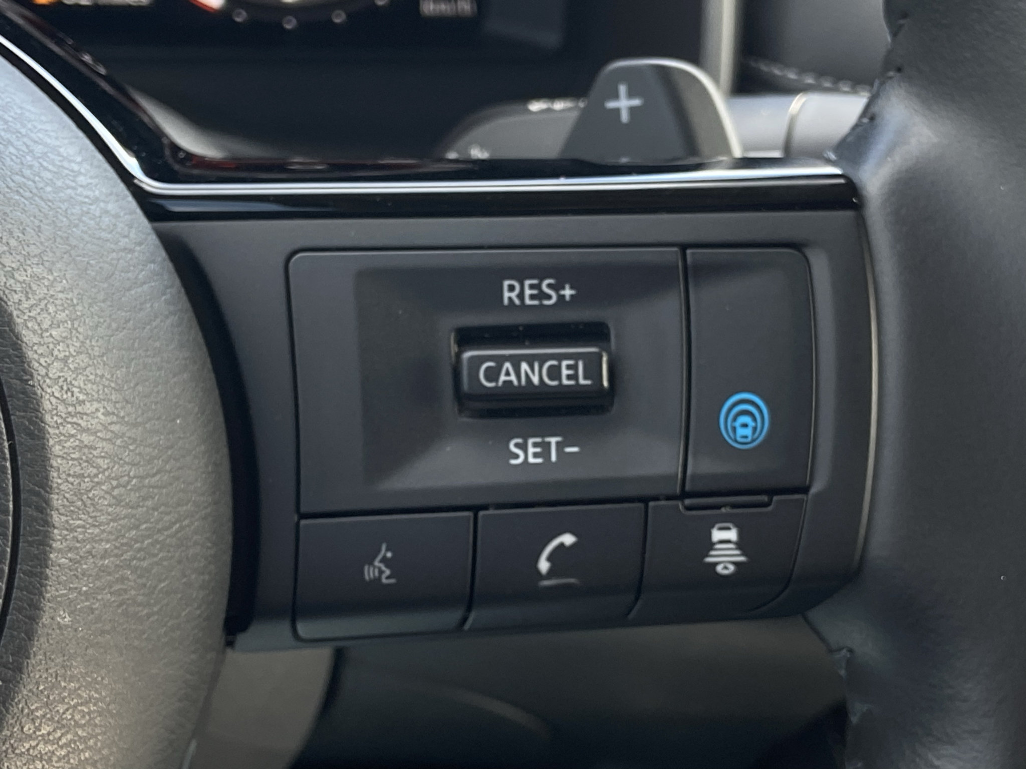Used 2023 Nissan Rogue Platinum w/ Platinum Premium Package AWD/4WD image 25
