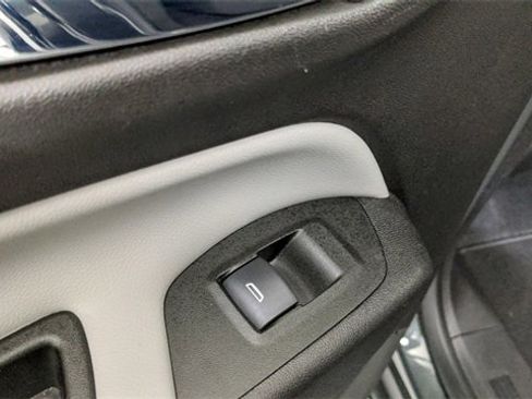 Certified 2019 Chevrolet Equinox LS w/ LS Convenience Package image 57