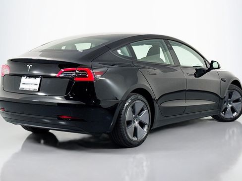 Used 2022 Tesla Model 3 RWD image 11