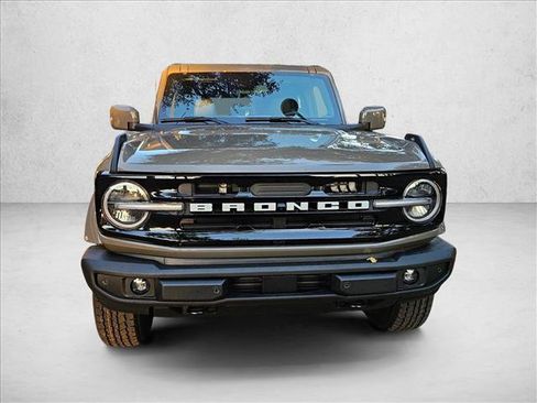 New 2025 Ford Bronco Outer Banks image 6