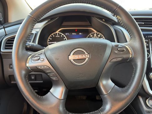 Used 2023 Nissan Murano SV AWD/4WD image 18