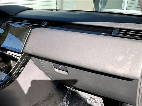 Used 2024 Land Rover Range Rover Velar S image 16