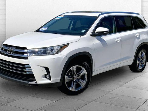 Used 2019 Toyota Highlander Limited Platinum AWD/4WD image 13