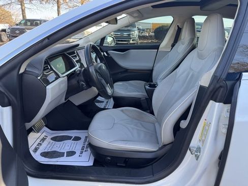 Used 2013 Tesla Model S Performance image 15