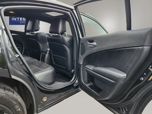 Used 2018 Dodge Charger GT AWD/4WD image 26