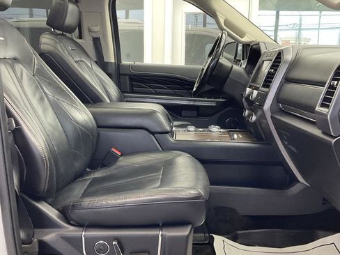 Used 2018 Ford Expedition Platinum image 10