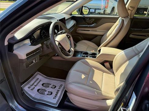 Used 2022 Lincoln Corsair FWD w/ Equipment Group 101A image 9