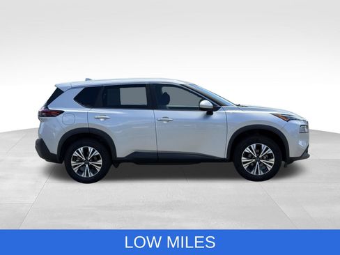 Used 2023 Nissan Rogue SV AWD/4WD image 11