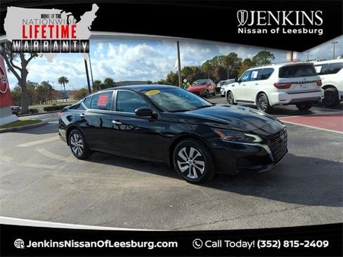 Certified 2025 Nissan Altima 2.5 S image 1