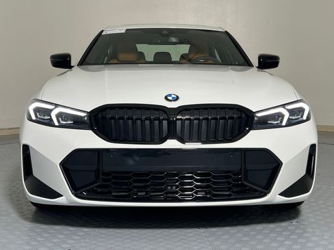 New 2026 BMW 330i Sedan w/ M Sport Package RWD image 5